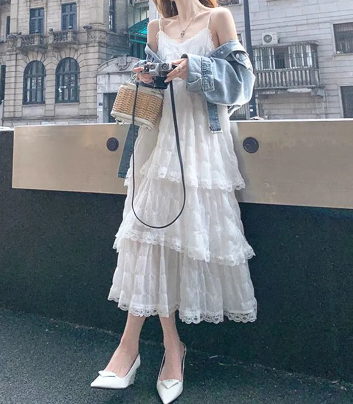 Casual vintage maxi dress with ruffles and straps